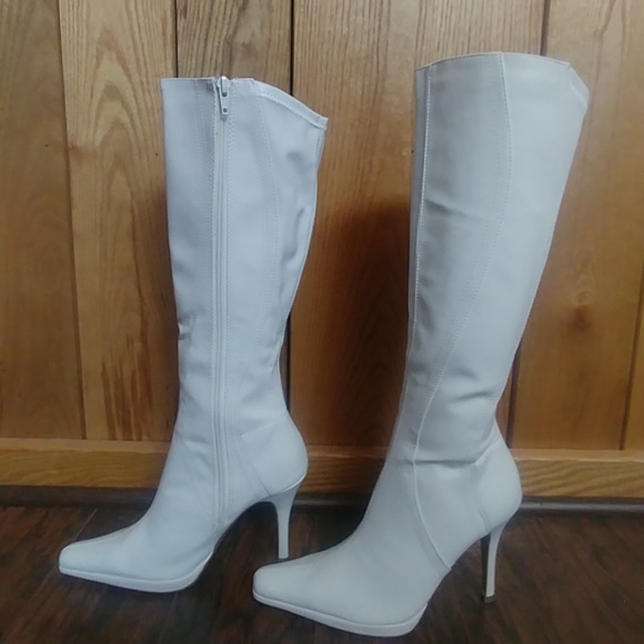 Icora Shoes - Icora Psyche White Boot Women 7.5M NWT